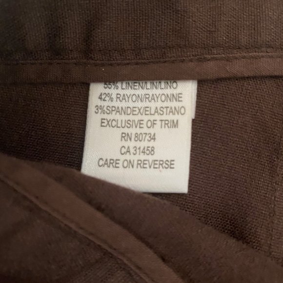 BCBG Linen Capri Pants/Shorts - Picture 3 of 7